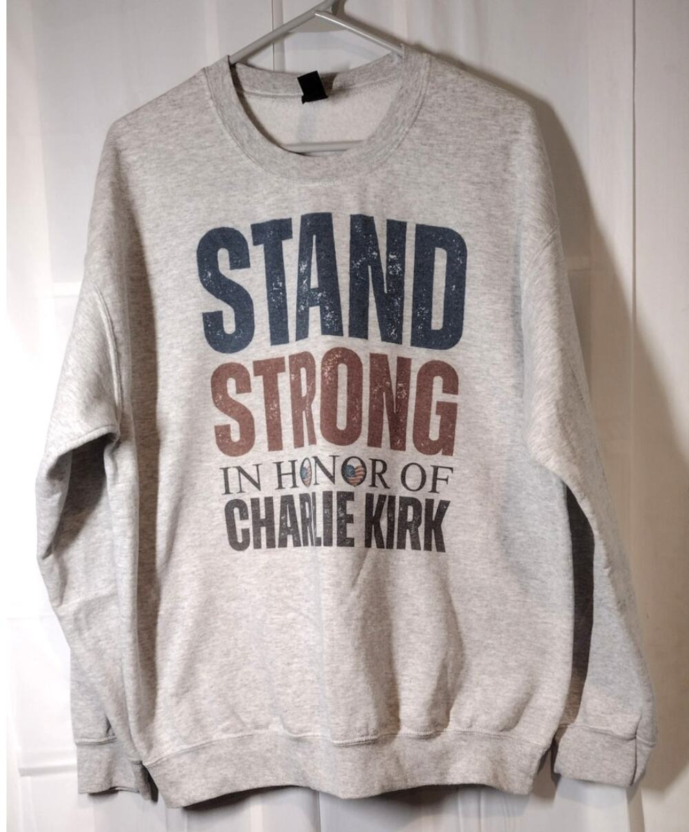 Gildan Men's Large Charlie Kirk Sweatshirt Cotton Gray Americana Athleisure